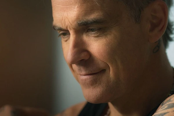 Robbie Williams, drumul spre o moarte rapidă: „Mi-am tăiat venele pe Podul Londrei”. Maraton de cocaină, droguri multiple și alcool