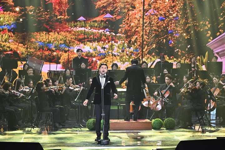 Un tenor român a câștigat Marele Premiu al unui concurs internațional din Coreea de Sud. George Vîrban a cântat în coreeană și a impresionat un juriu de renume
