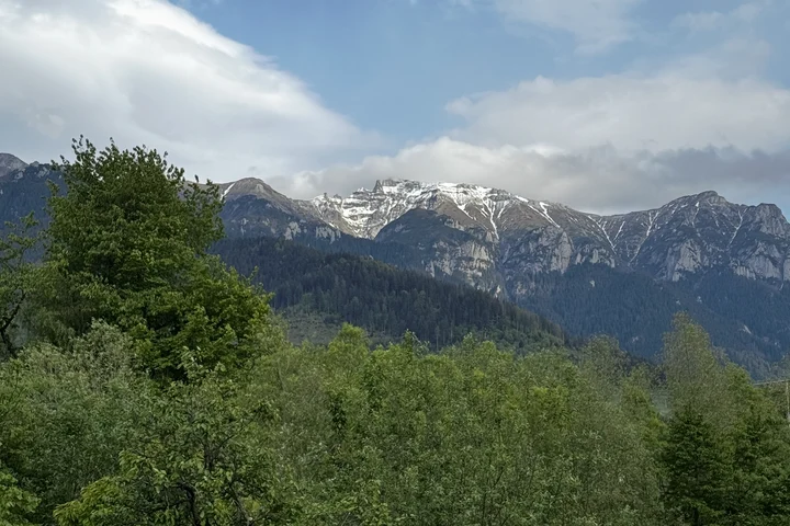 Cum se schimbă vremea după ploile recente în România?
