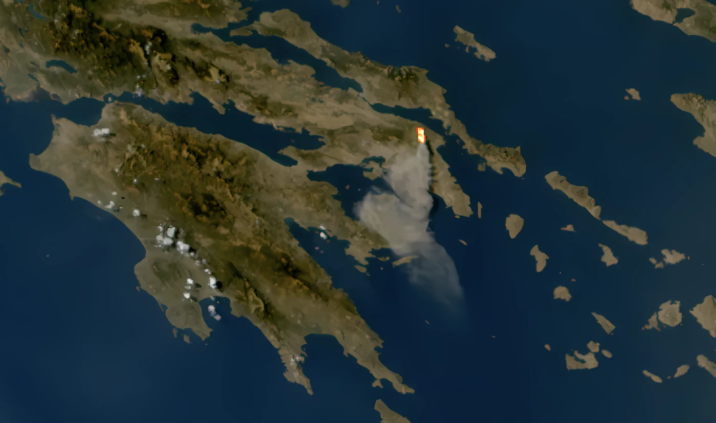 Incendiile din Grecia văzute din satelit