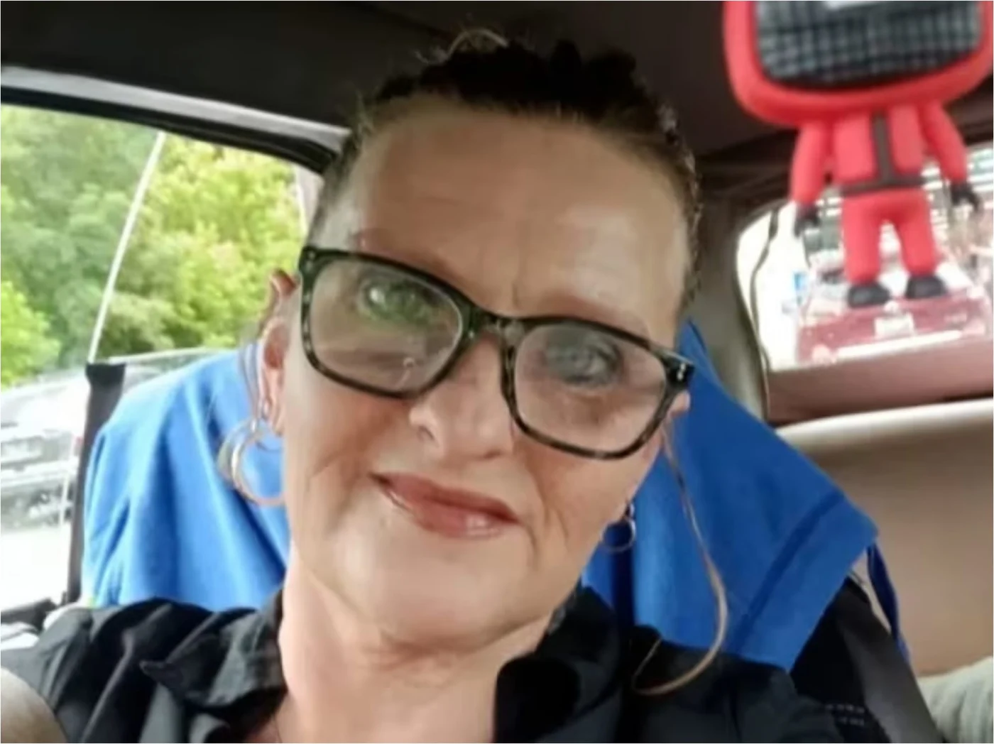 Angela Lipps a fost arestată după ce sistemul AI a greșit infractorul