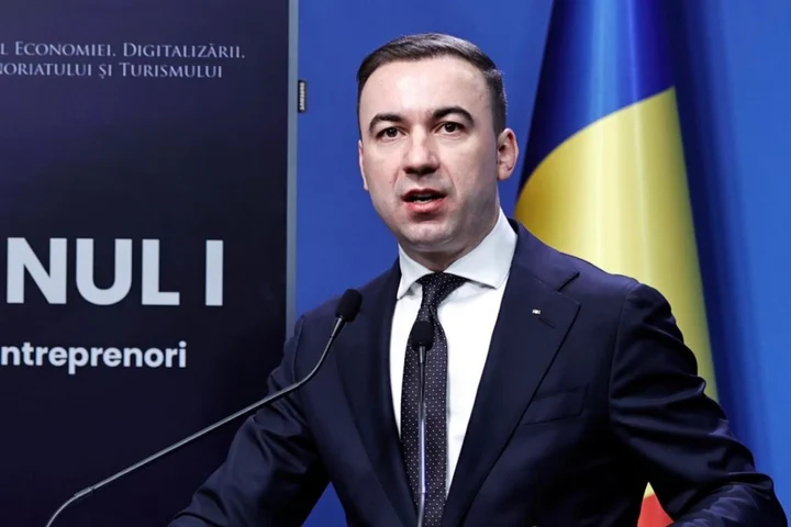 Gest de solidaritate. Ministrul Energiei Bogdan Ivan donează statului român 20% din salariul său