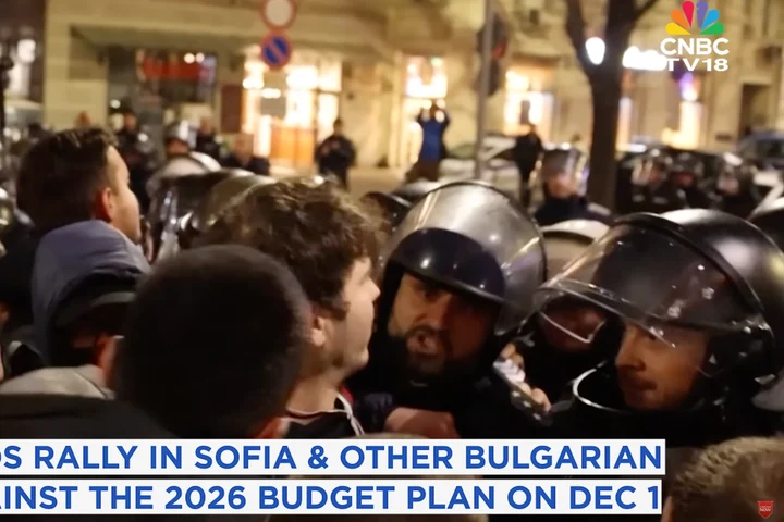 Gen Z pornește cea mai amplă revoltă din Bulgaria ultimilor ani. Proteste masive împotriva bugetului pe 2026 și a corupției
