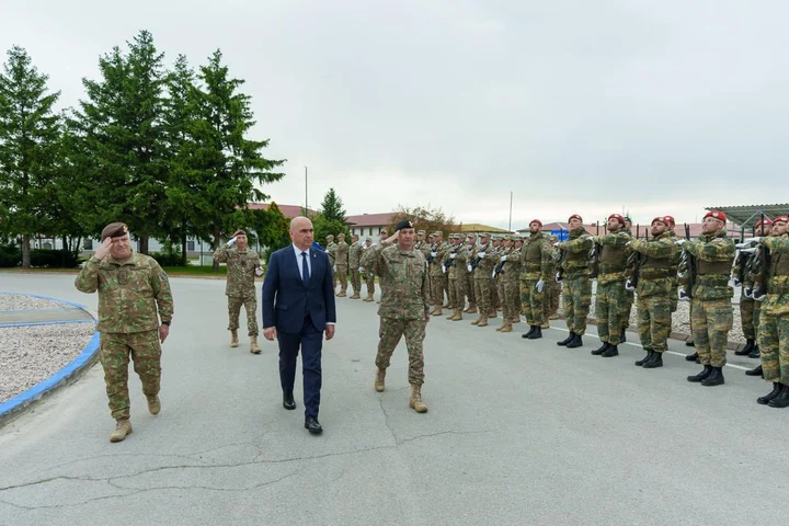 Bolojan a promulgat legile care permit doborârea dronelor în spațiul aerian al României și care au fost contestate de AUR, SOS și POT