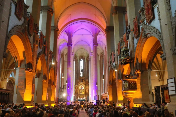Filarmonica Brașov transformă luna iunie într-o sărbătoare a muzicii: tango argentinian, tineri talentați, concerte în Biserica Neagră și artiști de renume internațional