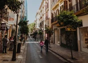 Dacă plănuiești o vacanță în Spania prin Airbnb, ai putea avea o surpriză