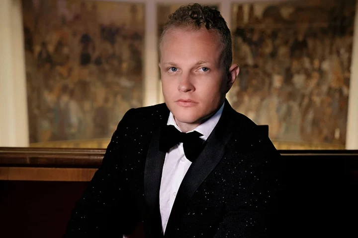 „Caruso”, spectacol dedicat femeii și muzicii italiene. Tenorul Ștefan von Korch urcă pe scena Teatrului Constantin Tănase pe 13 martie