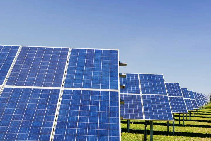 Facturi mai mici la energie: soluția propusă de prosumatori