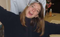 Verişoara prinţilor William şi Harry a fost găsită moartă. Dispariția suspectă a lui Rosie Roche, în vârstă de 20 de ani