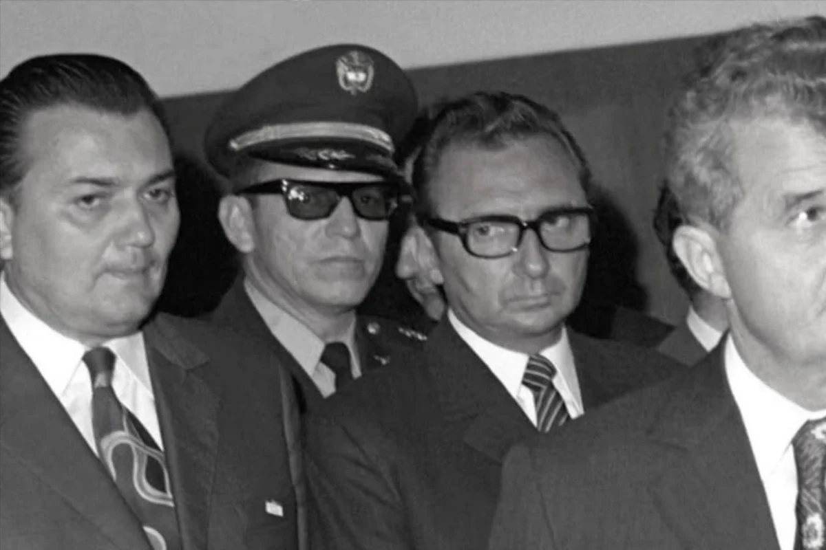 Confesiuni incredibile despre fuga lui Pacepa. Un fost general dezvăluie ce a influențat propaganda în perioada comunistă