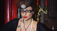 Ioana Popescu, condusă pe ultimul drum. Jurnalista a murit la 45 de ani răpusă de boală