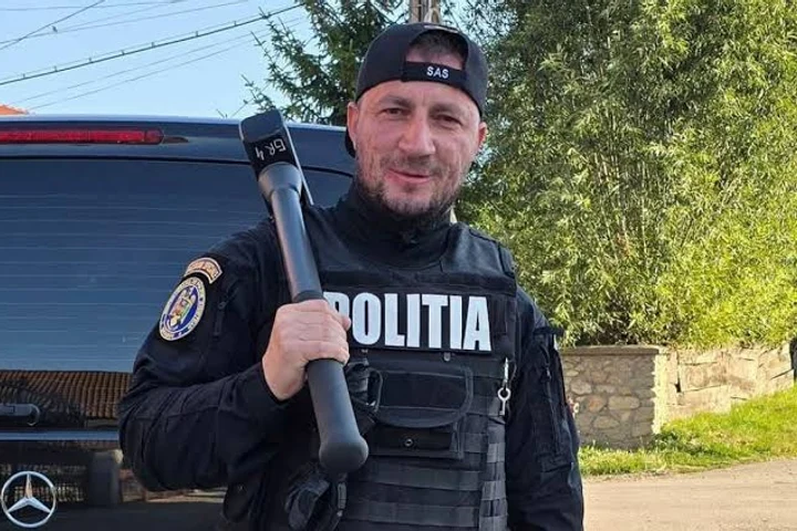 Marian Godină, despre bătrâna căreia polițiștii locali i-au aruncat marfa pe jos în Dorobanți: „Făcea asta de ani de zile”. Ce spune despre nepotul femeii