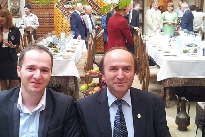 Scandal uriaș la catedra de Drept din Iași. Fiul lui Tudorel Toader, acuzat că ar fi cerut favoruri sexuale studentelor pentru a le trece examenele