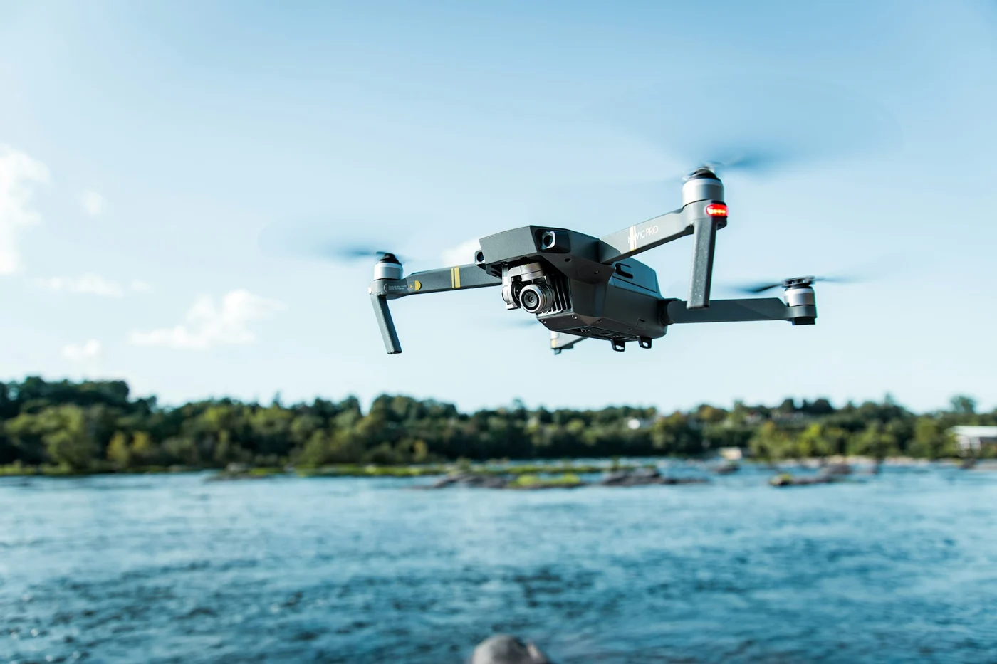 În Dobrogea oamenii au primit Ro-Alert cu privire la căderea unor obiecte din spațiul aerian. Foto: Unsplash.com