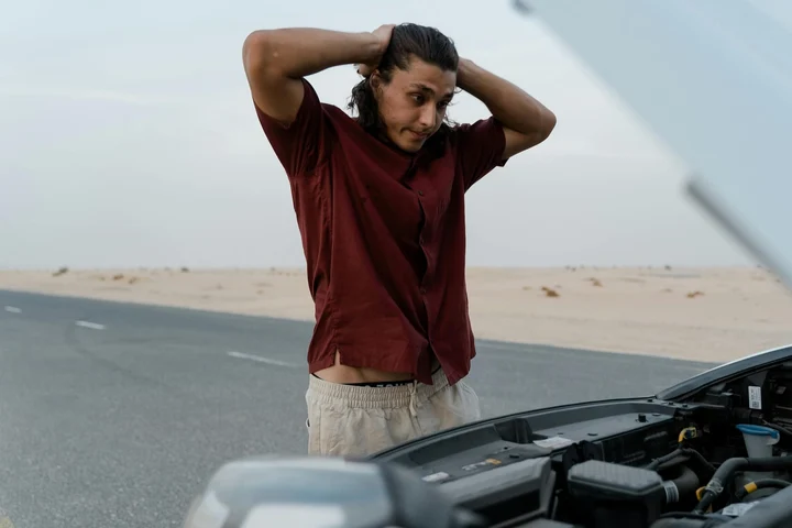 Ce faci dacă mașina se strică pe autostradă, vara, cu familia la bord? Sfaturi utile pentru românii care pleacă în vacanță cu mașina