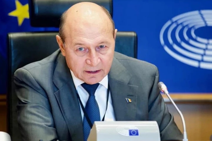 Traian Băsescu, despre Călin Georgescu și implicațiile politice, alegerile prezidențiale și contextul internațional: „Trebuie lăsat să candideze”