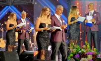 Anca Țurcașiu, apariție ravisantă pe scena Festivalului de Muzică de la Mamaia. A făcut furori cu ținuta ei VIDEO