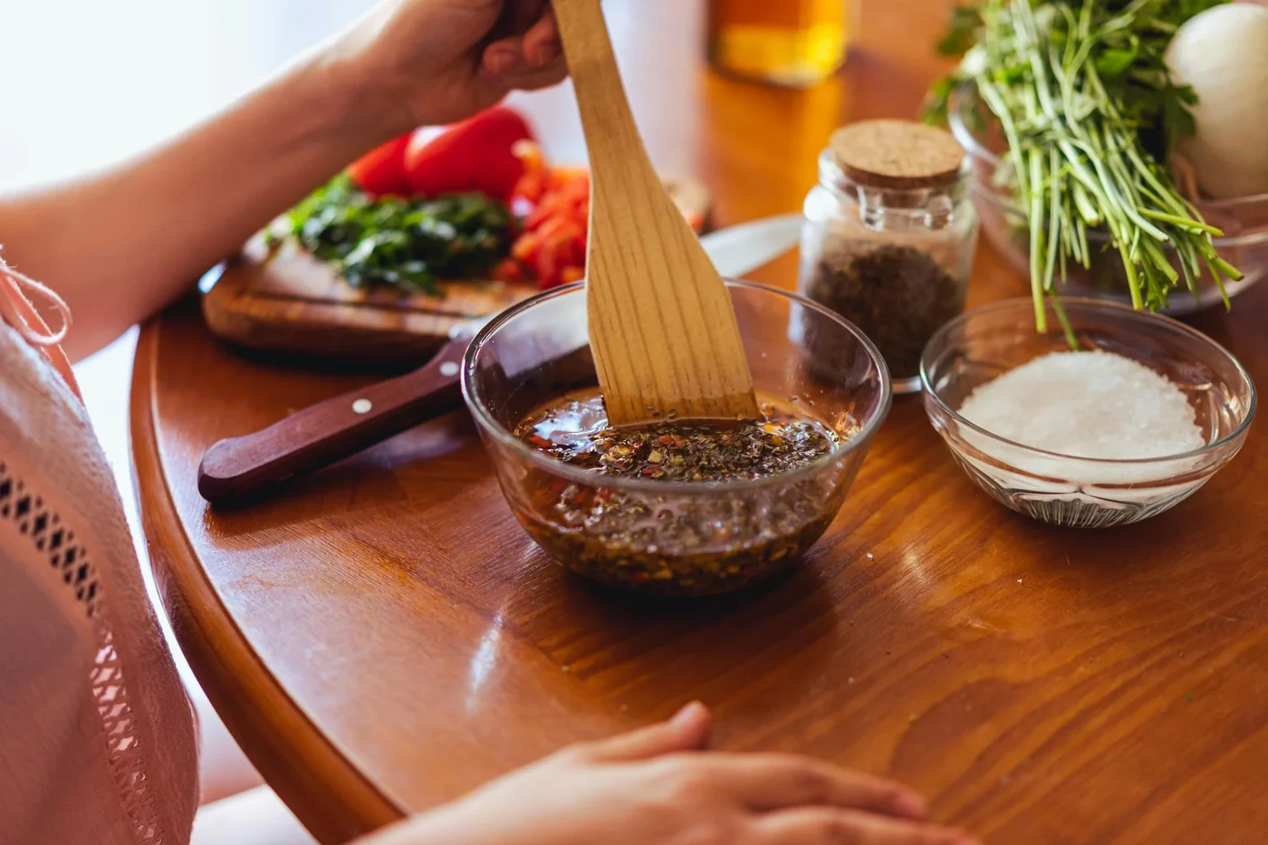 Chimichurri, preparare. Sursă foto: pexels.com