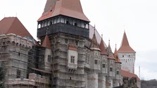 FOTO: Castelul Corvinilor din Hunedoara, în plină restaurare. Cum arată după ce a suferit modificări semnificative