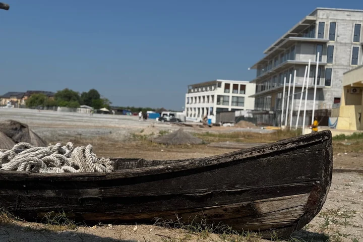 Cum arată o stațiune românească la început de sezon estival la Marea Neagră. Cât a plătit o familie de români pe cazare și mâncare într-un weekend din iunie în Venus?