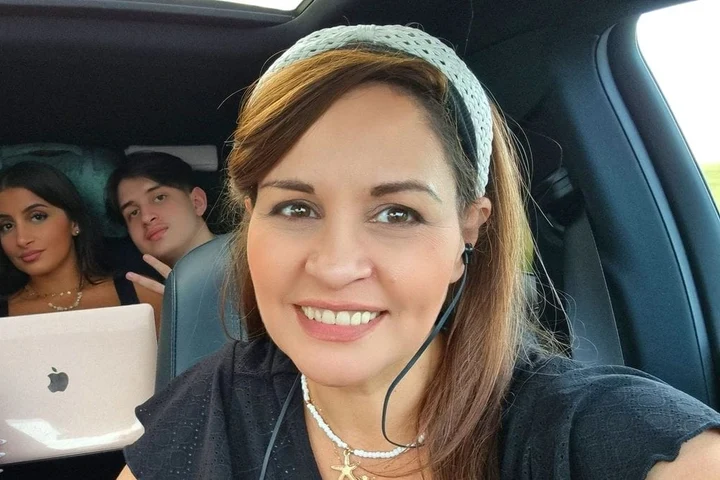 De la dormitul în barăci la funcția de viceprimar. Cum a reușit o româncă de etnie romă să ajungă în politică, deși era săracă lipită