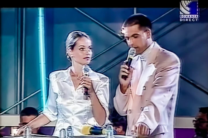 S-a ales praful de Teatrul de Vară de la Mamaia. A ajuns o ruină plină de nostalgii