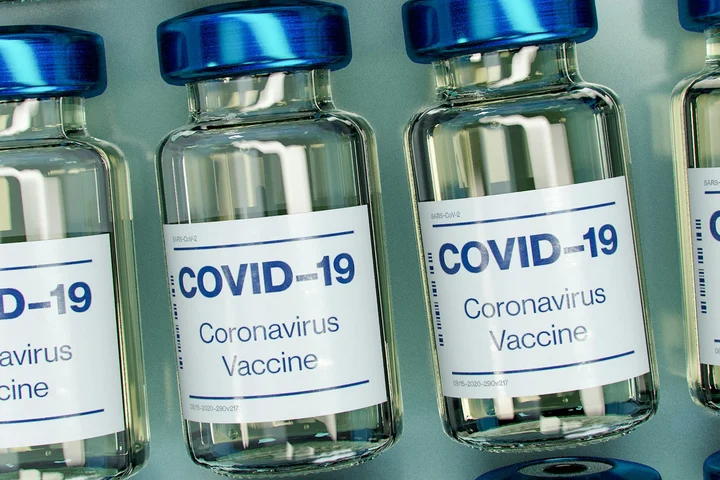 Un efect surprinzător al vaccinului COVID despre care nu se vorbește