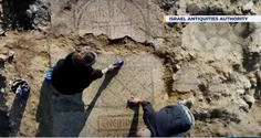 Arheologii au descoperit o mănăstire veche de 1.500 de ani ascunsă sub nisipul deșertului din Israel. Două morminte misterioase au impresionat cercetătorii VIDEO
