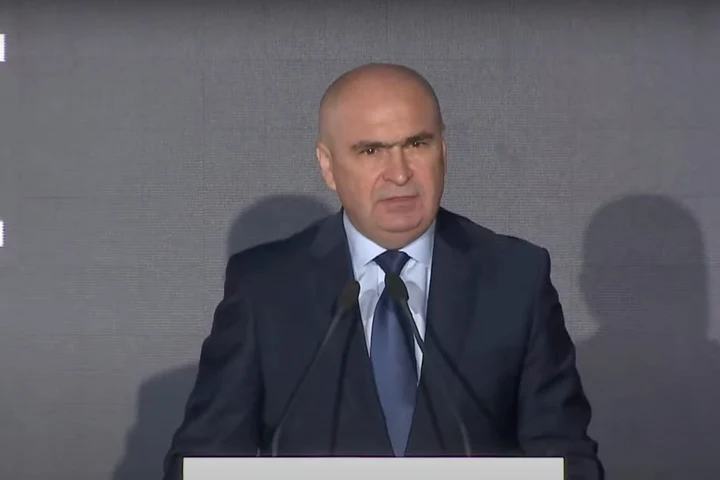 Bolojan și-a început mandatul de premier certând voalat USR-ul: „Urmează demolarea privilegiilor. Guvernul va fi de sacrificiu” VIDEO