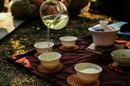 Ceaiul verde chiar ajută la pierderea în greutate? Cum influențează, de fapt, organismul