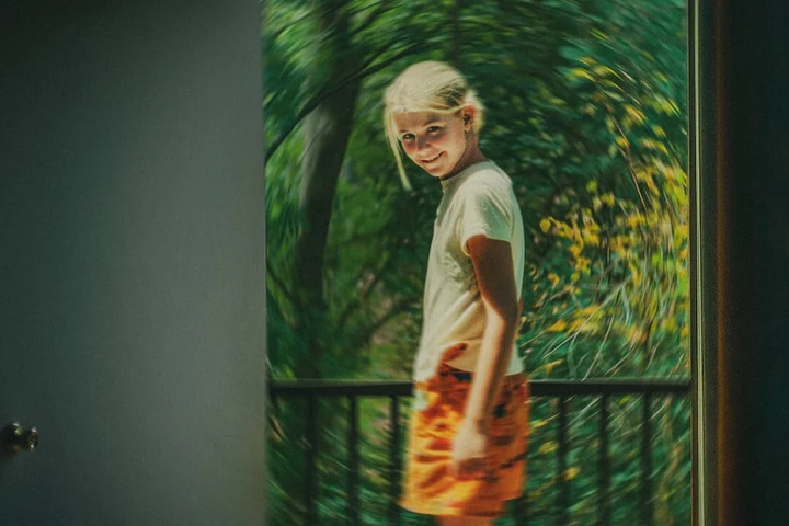 Chinul de nedescris trăit de o adolescentă răpită din camera ei, documentar pe Netflix. Agresorul spunea că e un profet trimis de Dumnezeu. Ce i-a făcut în captivitate un an de zile