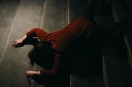 O femeie, înjunghiată din senin pe o stradă din Sectorul 3 din Capitală