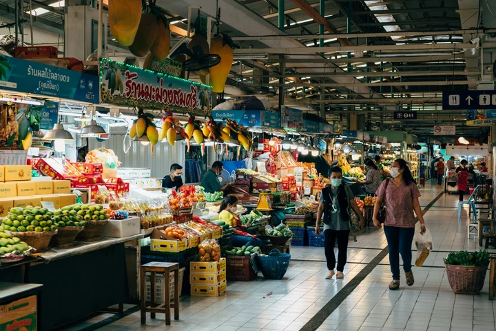 Inflația, creștere alarmantă, scumpiri în lanț. Românii plătesc mai mult ca oricând. Ce produse te vor costa dublu