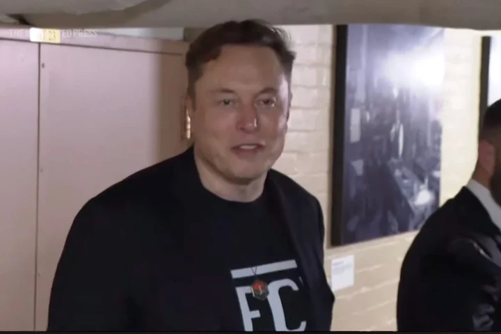 Elon Musk, întâlnire sub presiune cu republicanii: promite corectarea erorilor legate de reducerile bugetare. Miliardarul a recunoscut că au fost comise greșeli