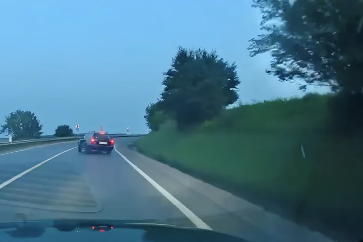 VIDEO — Cum era o depășire pe interzis să se transforme într-o tragedie: "A făcut o românească"