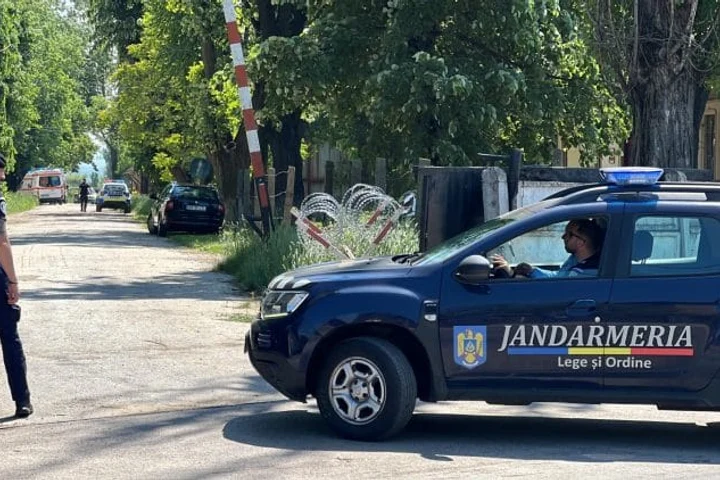 Explozie gravă într-o unitate militară din Botoșani. Trei militari răniți, unul în stare gravă