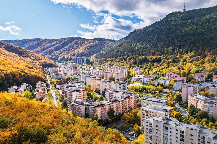 De ce în Răcădău nu se formează coloane de mașini ca în alte cartiere din Brașov