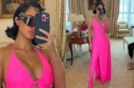 Kim Kardashian readuce Barbiecore în moda de toamnă 2025