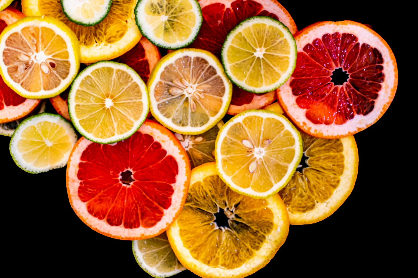 Felii colorate de citrice bogate în vitamina C