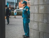 Ionel, un fost agent de pază din Iași, și-a dat șefii în judecată pentru neplata orelor suplimentare și a obținut despăgubiri uriașe