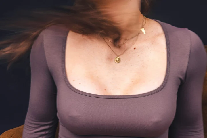 Una dintre cele mai frumoase femei din  lume a fost aproape măcelărită. Fața i-a fost efectiv mutilată