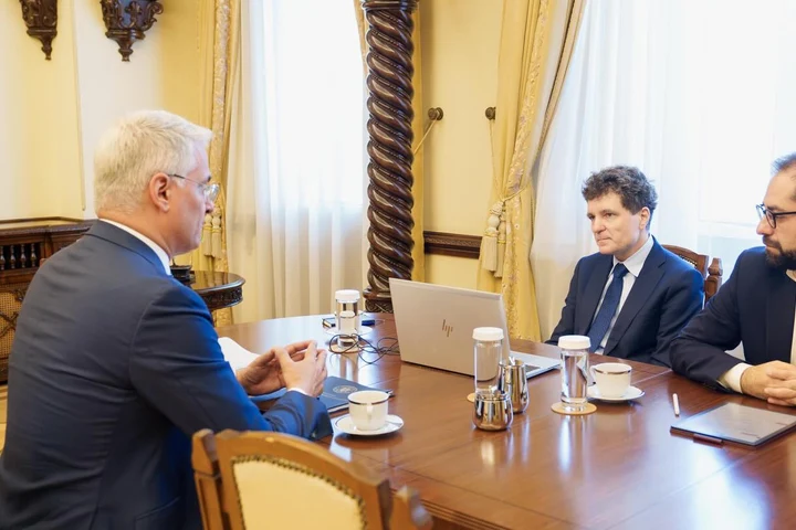 Nicuşor Dan cere temperarea tensiunilor politice: „România rămâne stabilă și orientată spre Occident”