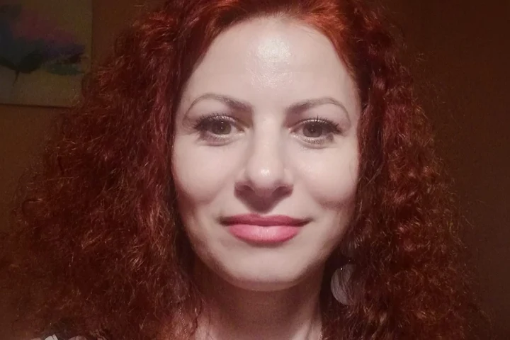 „Vreau să trăiesc!” — Strigătul cutremurător al psihologului Oana Vasiliu, mamă a trei copii și victimă a violenței domestice, ignorată ani la rând de autorități