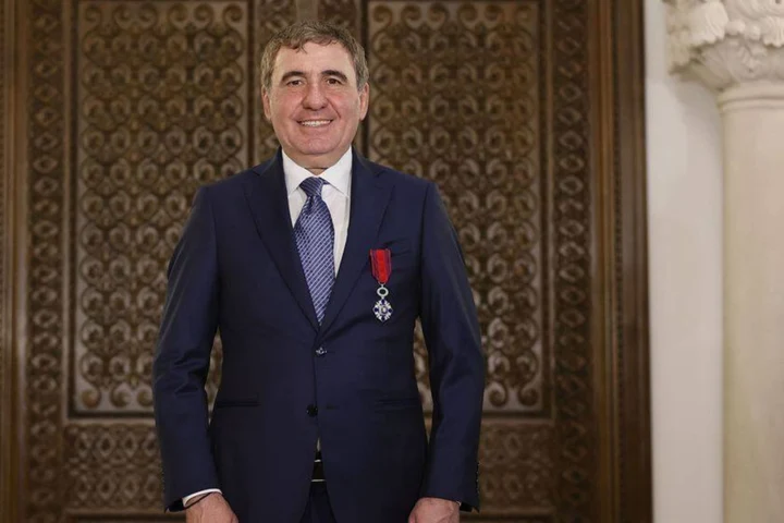 Cât de superbă a fost soția lui Gheorghe Hagi la decorarea cu „Steaua României” în grad de Cavaler. Marilena Hagi a purtat o ținută spectaculoasă FOTO/VIDEO