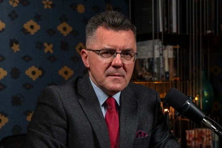 Anatol Șalaru îi cere Maiei Sandu să analizeze retragerea cetățeniei lui Dan Dungaciu. Disputa a pornit de la finanțarea Republicii Moldova