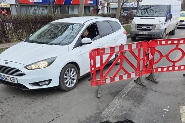 S-a surpat pământul în București