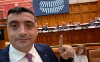 George Simion: „Ei cer ca românii să strângă cureaua, când au angajat și mai multe amante și nepoți în funcții publice”