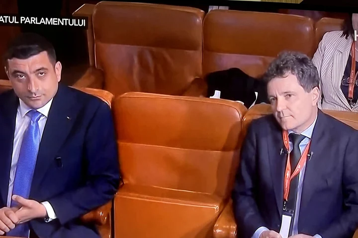 Nicușor Dan și George Simion, față în față la Congresul Blocului Național Social VIDEO