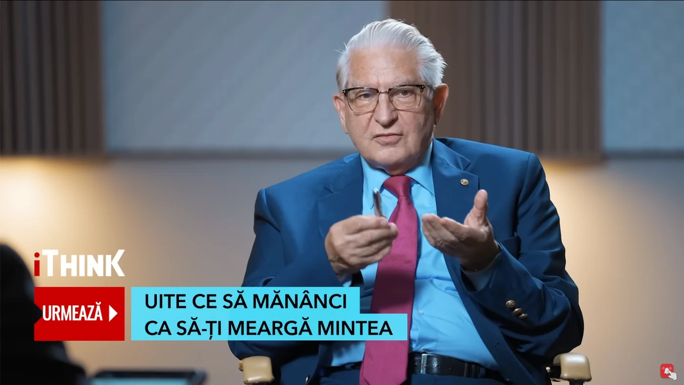 Medicul Vlad Ciurea încurajează oamenii să bea 2 litri de apă pe zi, să se lase de fumat și să mănânce multe nuci, miere și semințe, care ajută activitatea craniană. sursa foto: Captură video