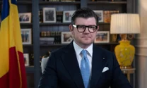 Anca Alexandrescu îl desființează pe Anton Pisaroglu, candidat suveran la prezidențiale: „Ce fake news mizerabil. A încercat să se lipească de George Simion și Călin Georgescu”